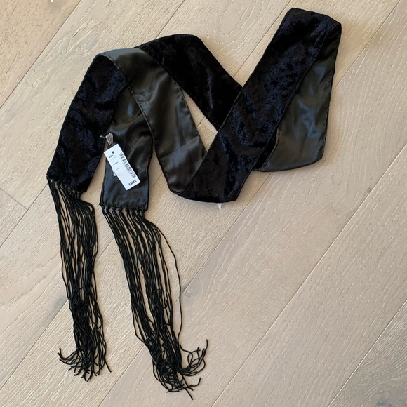 Velvet Black Belt *NEW* - Picture 3 of 3